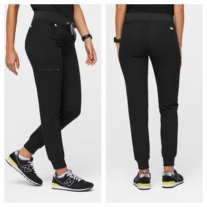 Figs Technical Collection Zamora Jogger Scrub Pants in Black